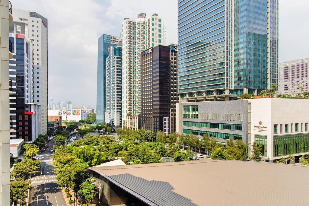 Forbestown Place At The Fort Bgc Taguig Exterior foto